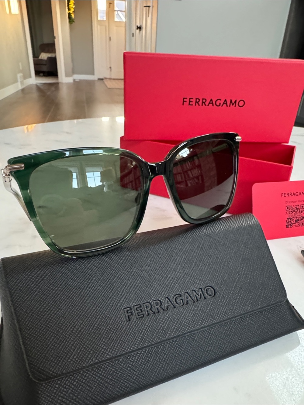 NWT Ferragamo SF2037S Green Cat-Eye Sunglasses 56mm Complete Set